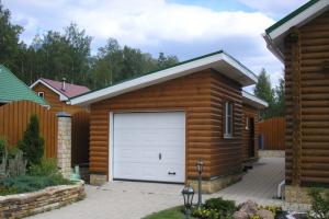Garage in un cottage estivo: scegliere l'opzione migliore